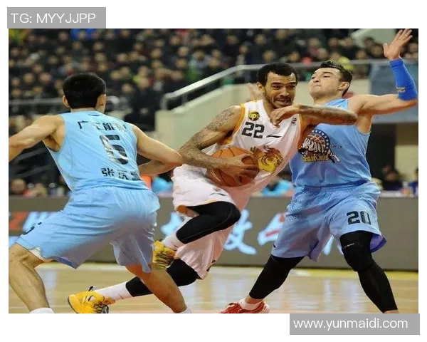 2013年北京与新疆总决赛精彩回顾与赛季亮点分析